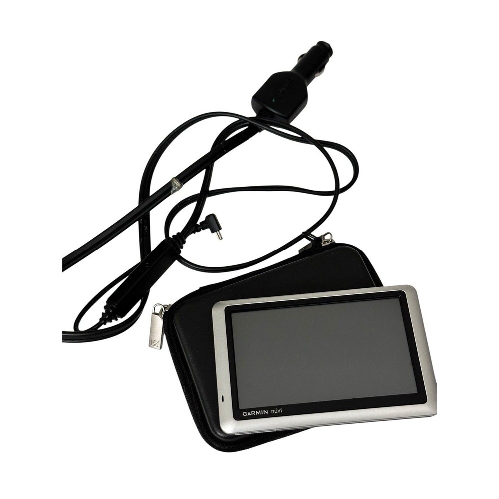 Garmin Nuvi 1450 GPS Bundle With Cord  And Case 23F663526